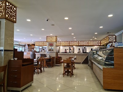 Dönerci Celal Usta - Atakent Şubesi - Restoran - Umraniye