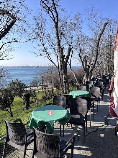 Moda Aile Çay Bahçesi - Kafe - Kadikoy