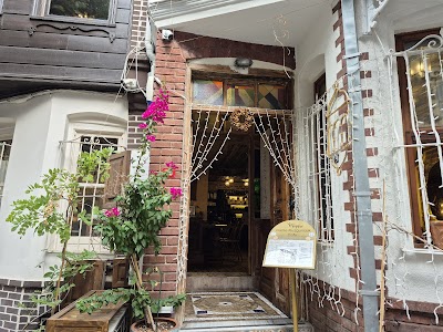 Name Kuzguncuk Cafe - Kafe - Uskudar